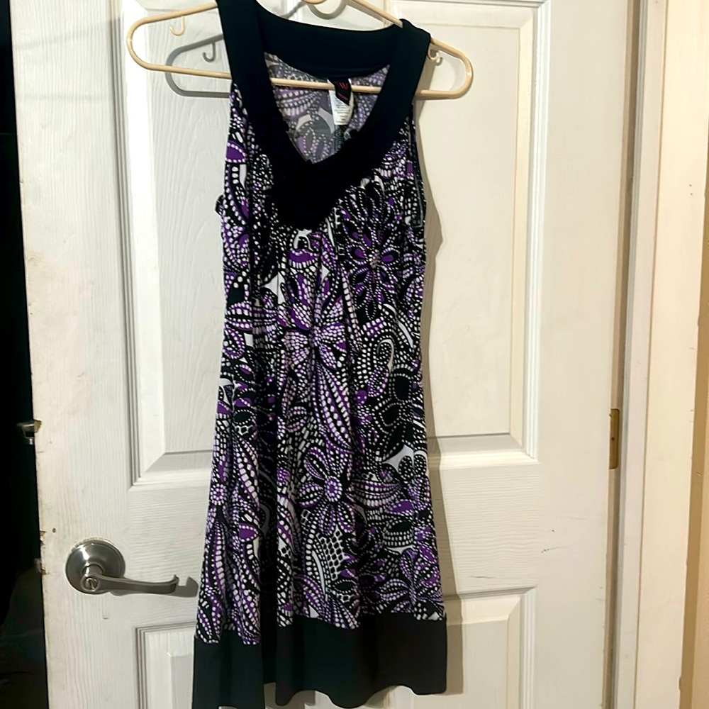 Women’s short tank dress. Size small. Purple, black & white.